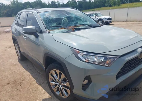 2019 Toyota Rav4 Xle Premium z USA, uszkodzony, nr VIN 2T3C1RFV2KW022212